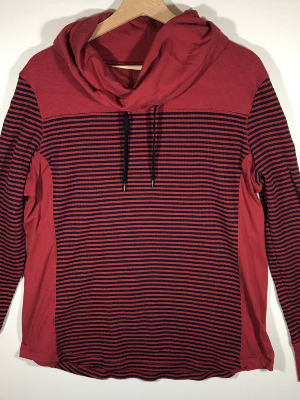 Eddie Bauer Women's XL Red Black Stripe Cowl Neck Thermal Long Sleeve Top Shirt